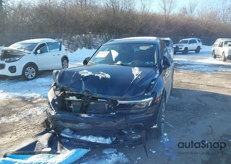 2020 Volkswagen Tiguan 2.0T Sel Premium R-Line z USA, uszkodzony, nr VIN 3VV4B7AX8LM093627